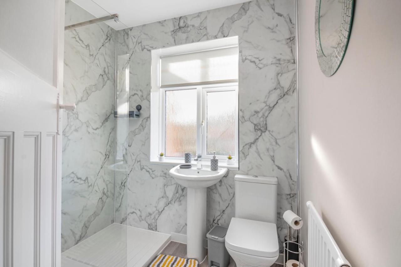 Spacious 3 Bed House, Netflix, Garden, Parking Southampton Eksteriør billede
