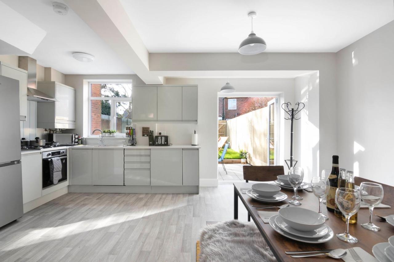 Spacious 3 Bed House, Netflix, Garden, Parking Southampton Eksteriør billede