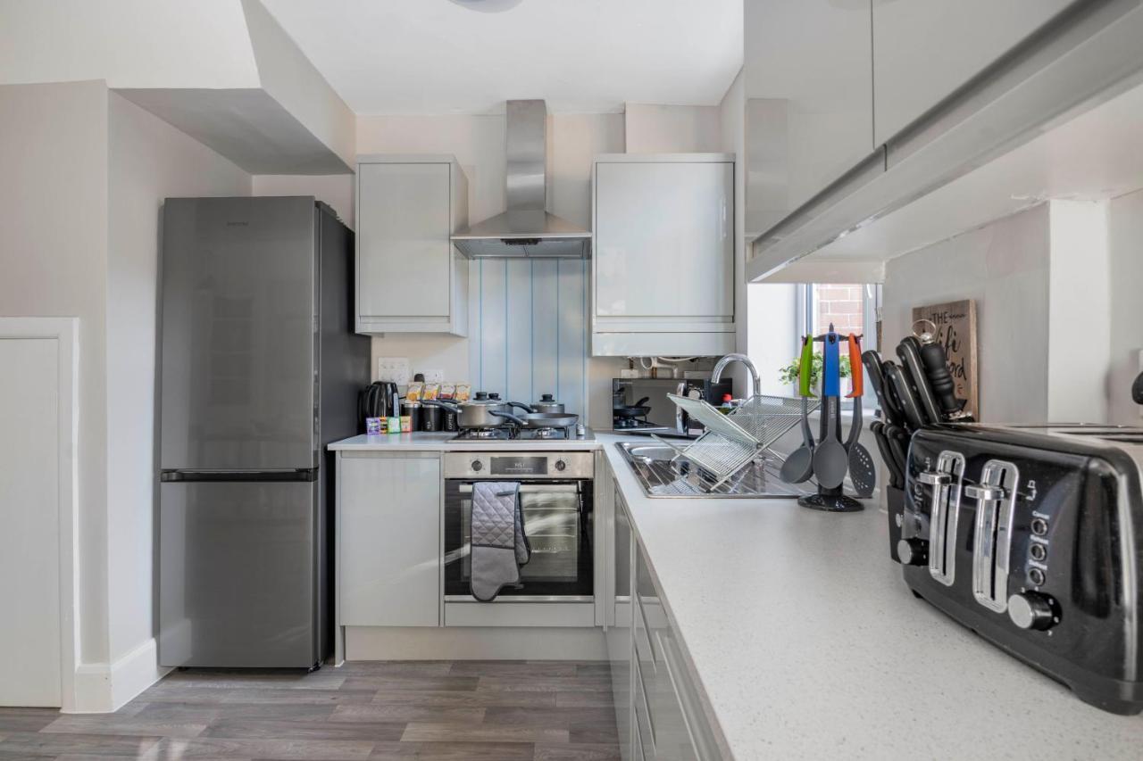 Spacious 3 Bed House, Netflix, Garden, Parking Southampton Eksteriør billede