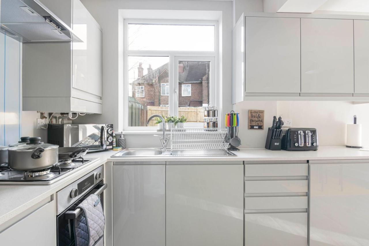 Spacious 3 Bed House, Netflix, Garden, Parking Southampton Eksteriør billede