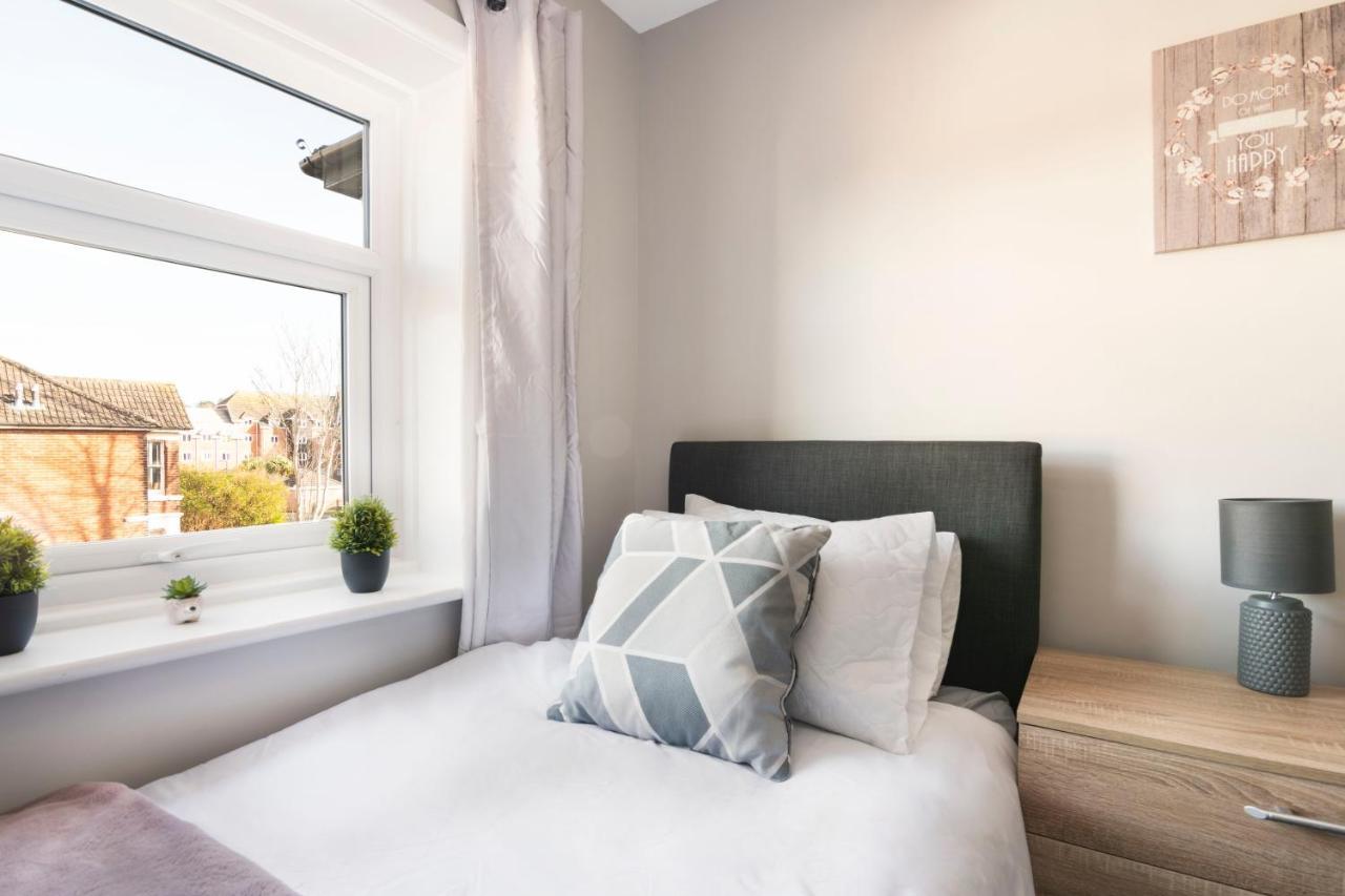 Spacious 3 Bed House, Netflix, Garden, Parking Southampton Eksteriør billede