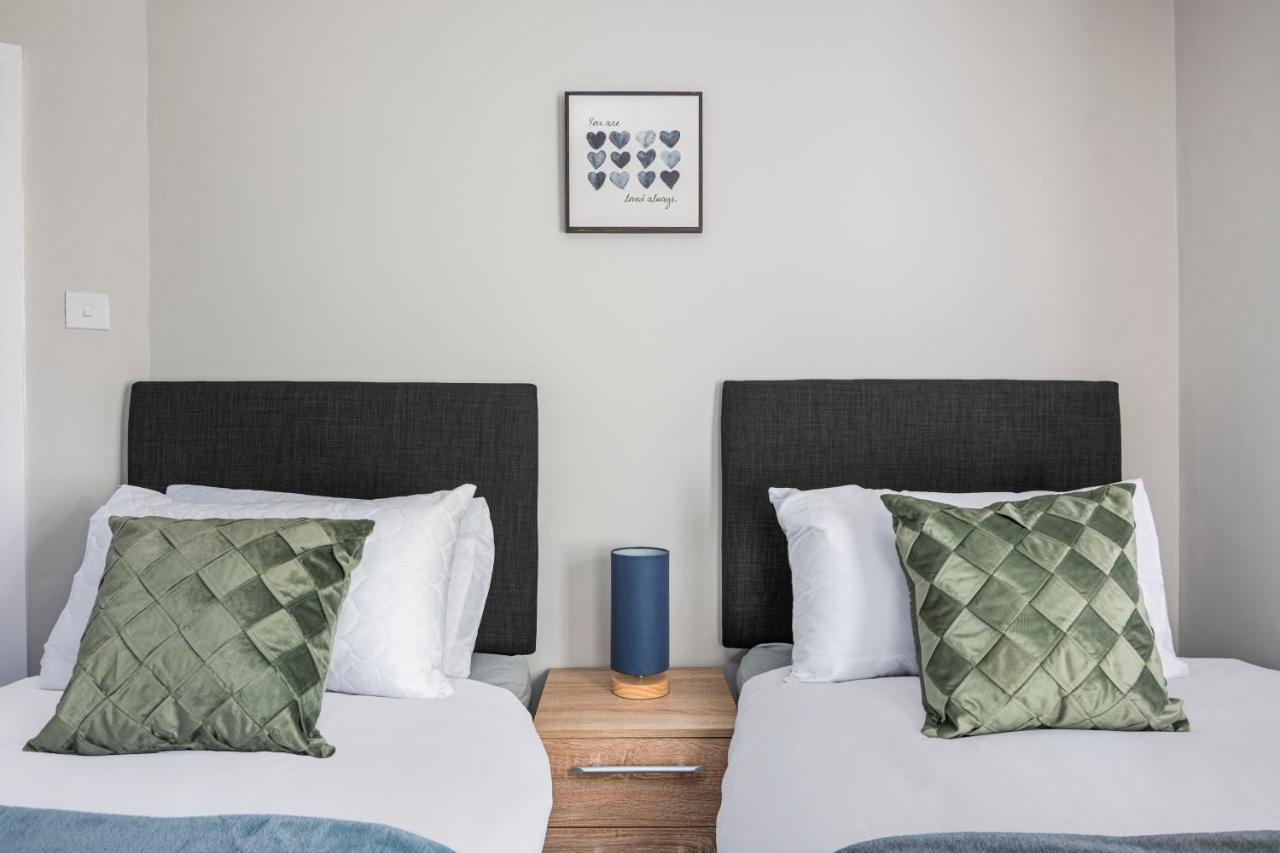 Spacious 3 Bed House, Netflix, Garden, Parking Southampton Eksteriør billede